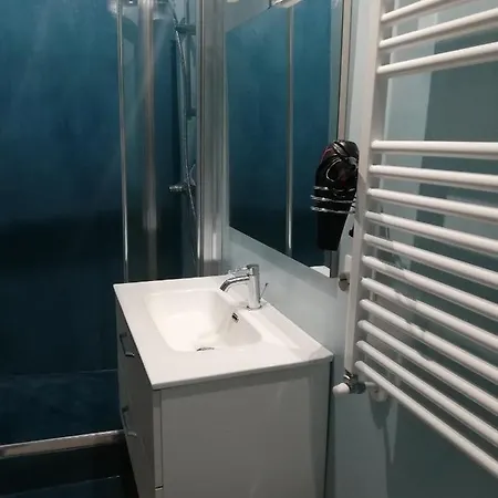 La Tana Tra I Tetti Bed & Breakfast Genova